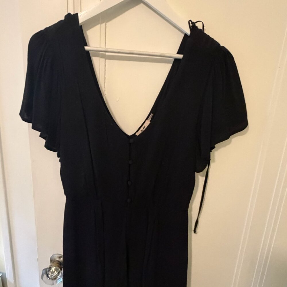 MI AMI (Francesca's) Black Flutter Sleeve Romper with Button Front – Size Small